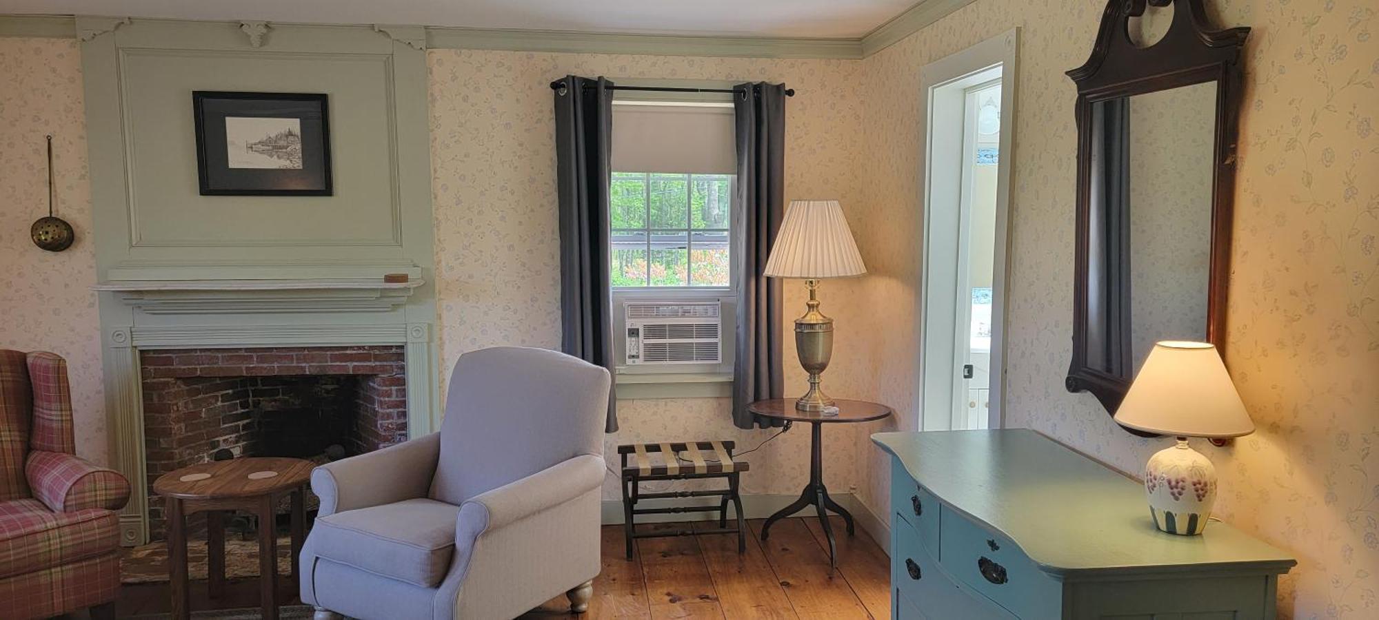 Hawks House Inn Walpole Room photo