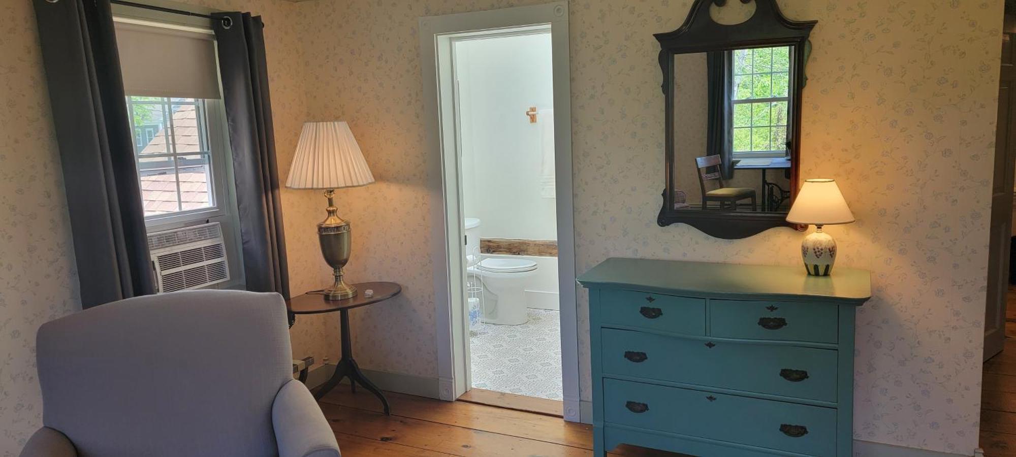Hawks House Inn Walpole Room photo