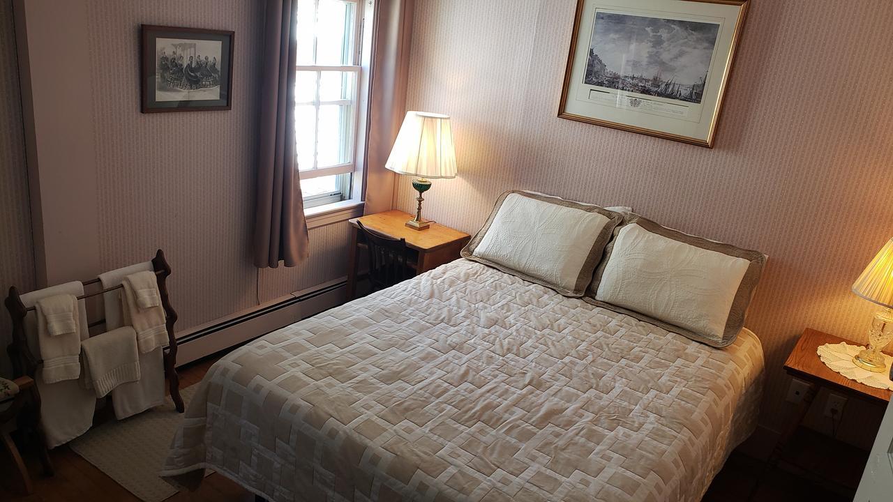 Hawks House Inn Walpole Exterior photo